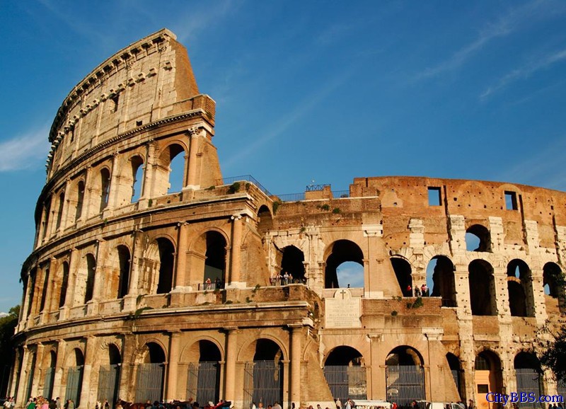 第五位：罗马。罗马的古城墙散发出脏脏的气息，有时还混杂着汽车尾气和雪松那种腻腻的味道。罗马的味道与些 ...