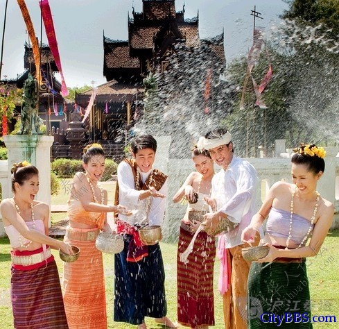 泰国泼水节各种不同的活动和习俗