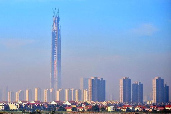 中国第一高楼在天津封顶 结构高度为596.5米