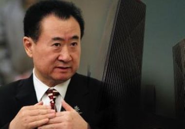 王健林要求政府严厉打假 限制中国人出国消费