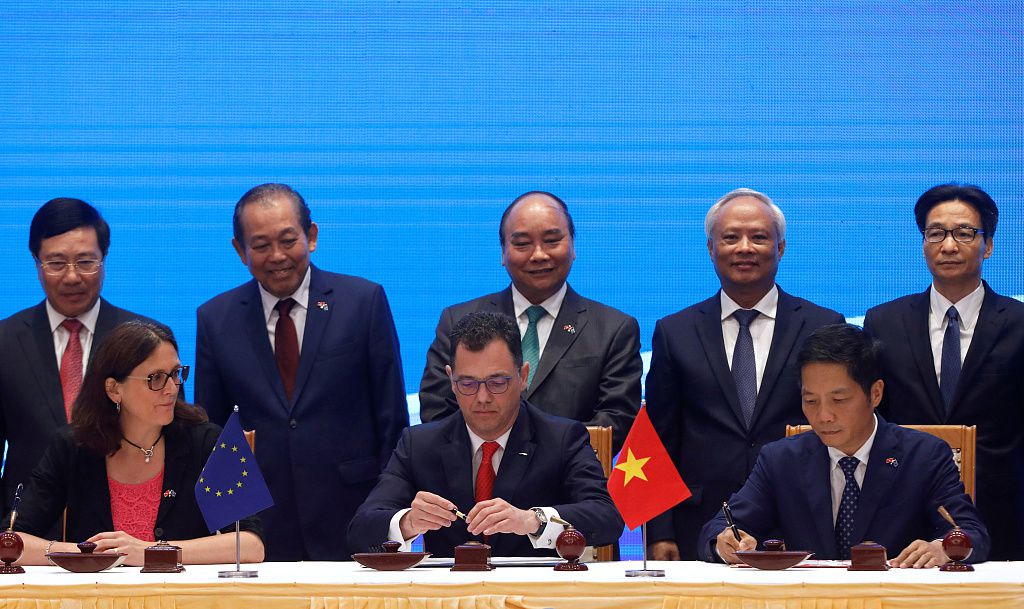 越南与欧盟签署自由贸易协定与投资保护协定