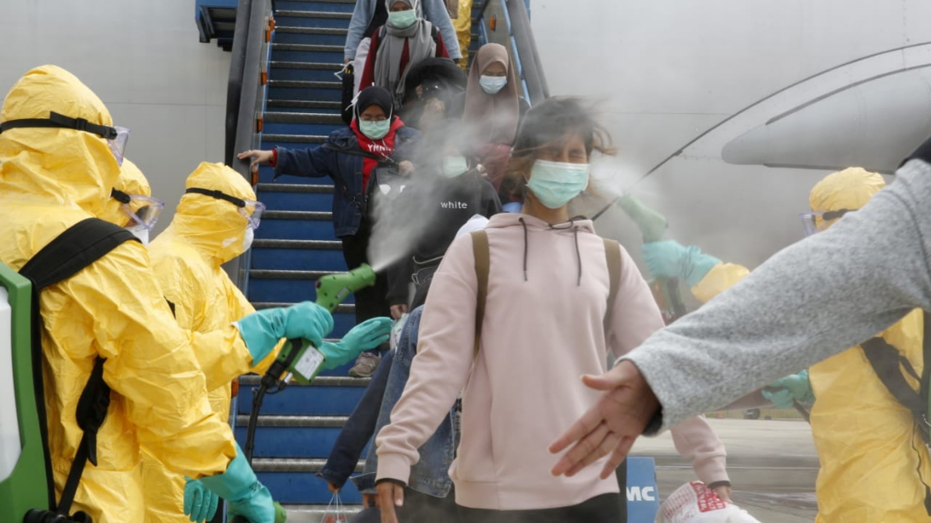 口罩、中国人、病毒…武汉肺炎引发种族歧视
