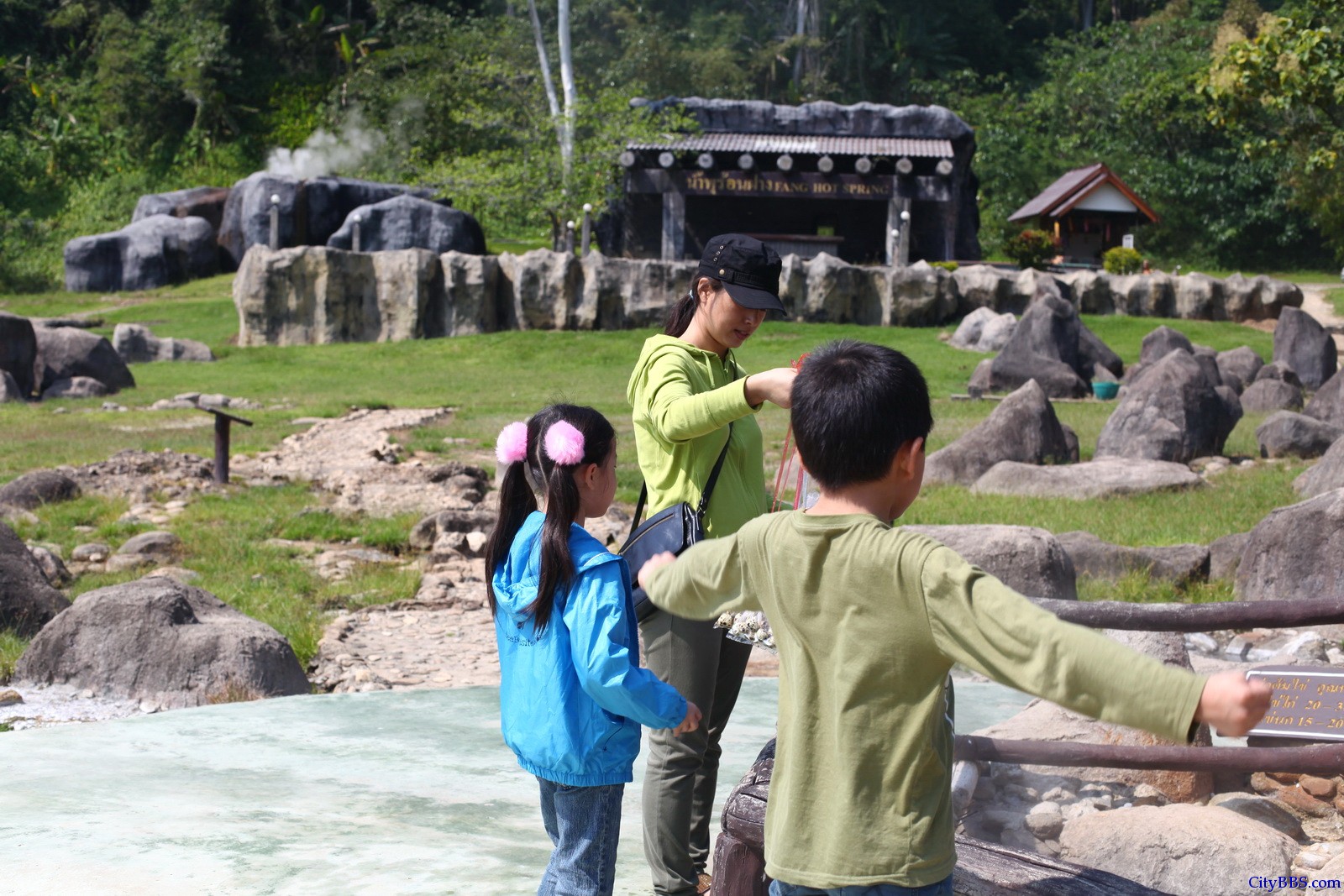 泰国Doi Pha Hom Pok森林公园的温泉