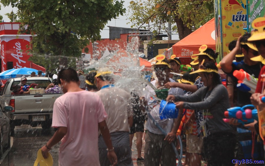 2014_ChiangMai_Songkran_清迈宋干节