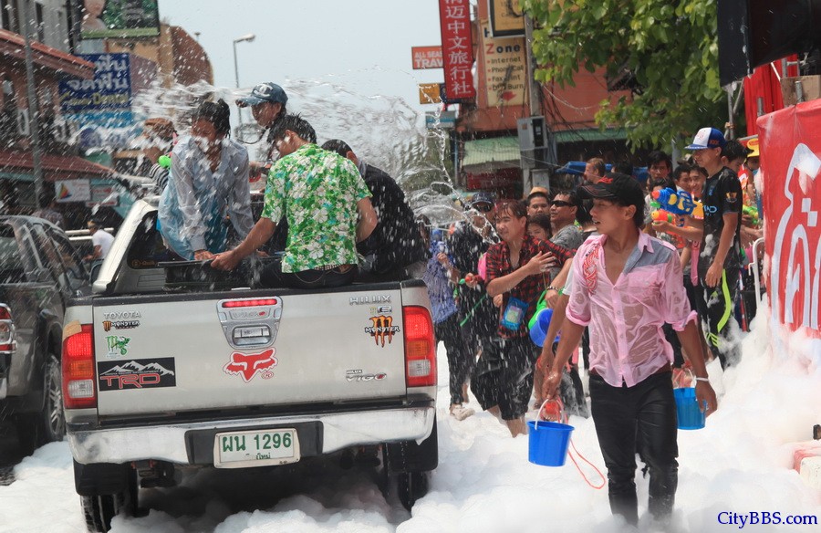 2014_ChiangMai_Songkran_清迈宋干节