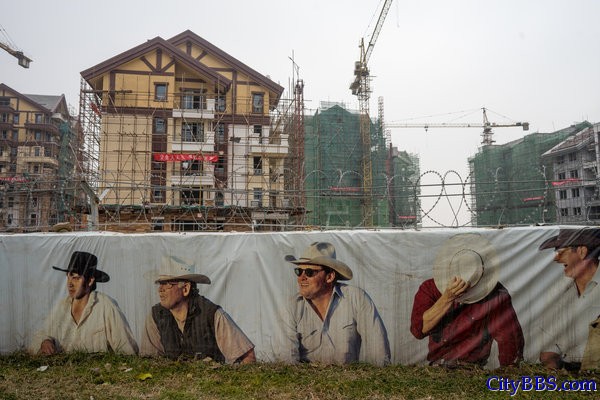 北京郊外的富人乌托邦：假装住在美国西部