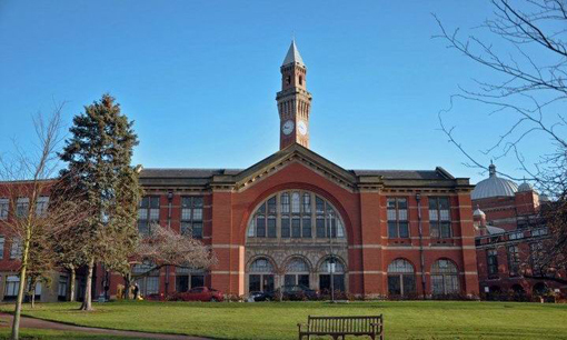 英国伯明翰大学