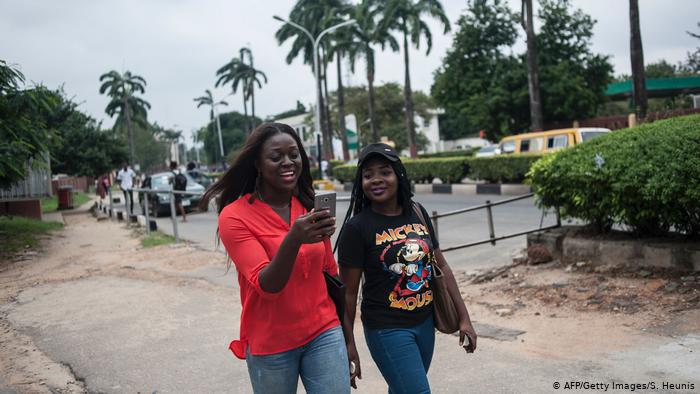 中国厂商凭什么称霸非洲手机市场