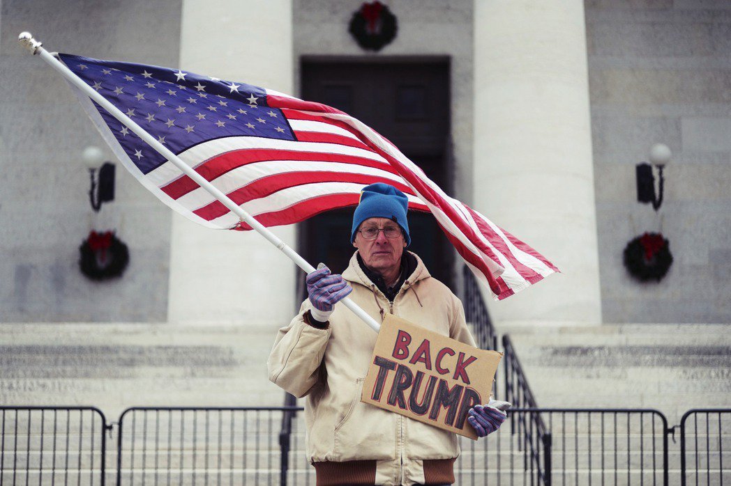 BackTrump.jpg