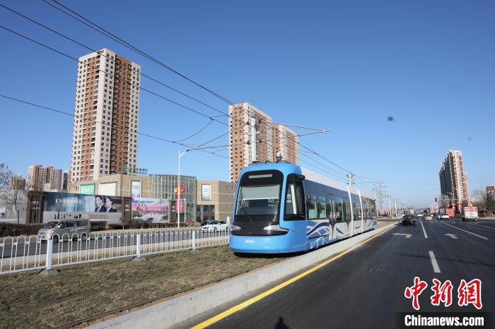 沈抚有轨电车.jpg