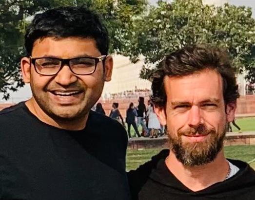 Twitter新任CEO Parag Agrawal（左）与前任 Twitter CEO 兼创始人 Jack Dorsey（右）