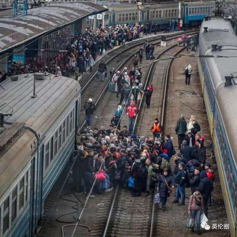 乌克兰难民持续涌入波兰境内