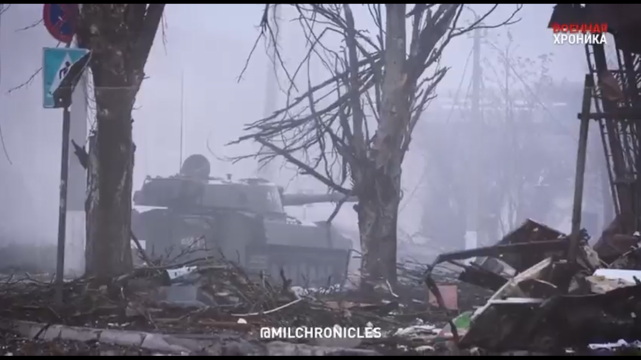 军2S1自行榴弹炮平射打击乌克兰狙击手