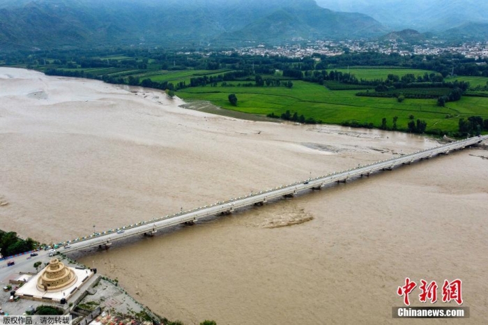 巴基斯坦强降雨引发洪水等灾害。巴政府官员称进入“国家紧急状态”
