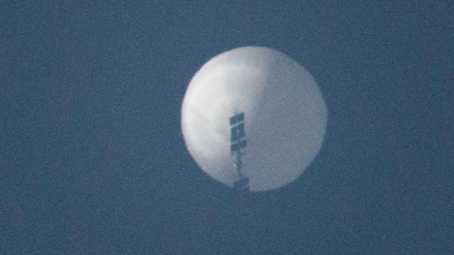 美国国防部官员称，他们确信“高空侦察气球”属于中国