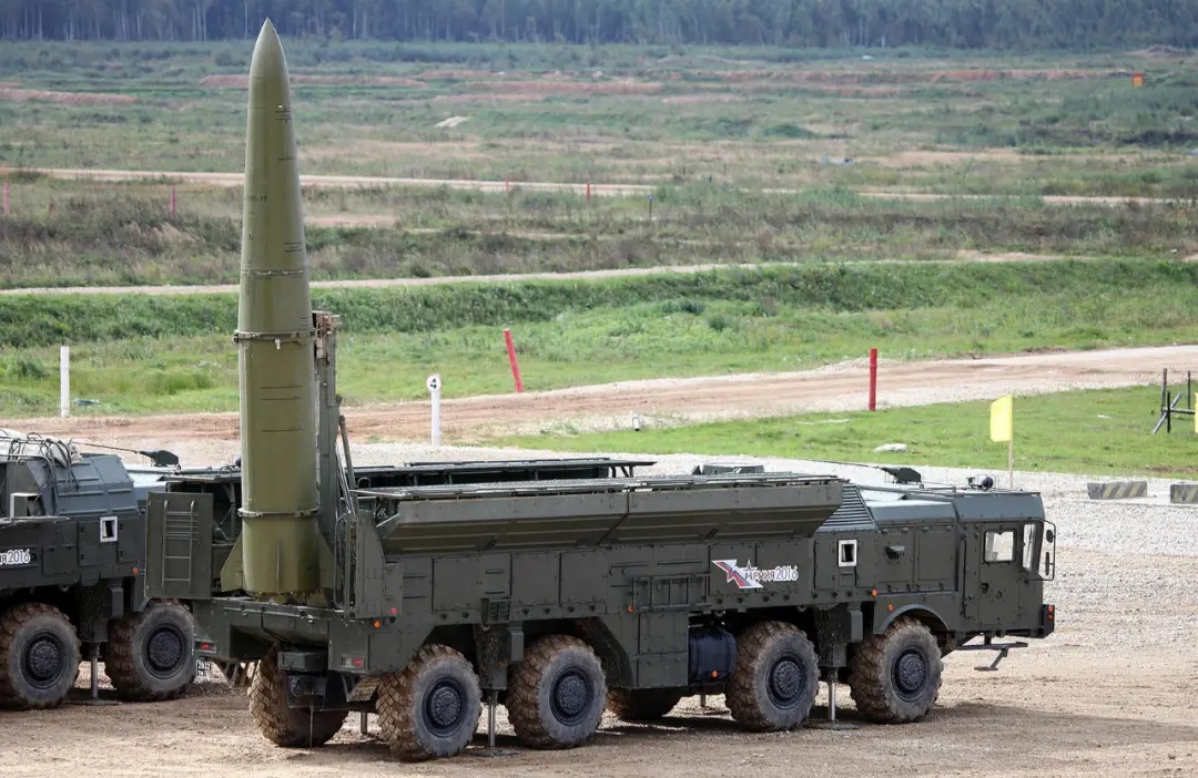 在白俄罗斯部署俄罗斯战术核武器