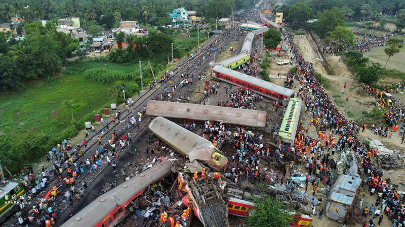 印度290死火车事故报告：维修时错误连接信号导致