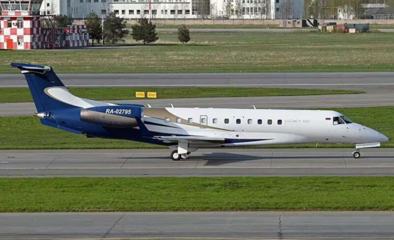 出事的飞机属于巴西航空工业公司EBM-135BJ型私人飞机,编号RA-02795