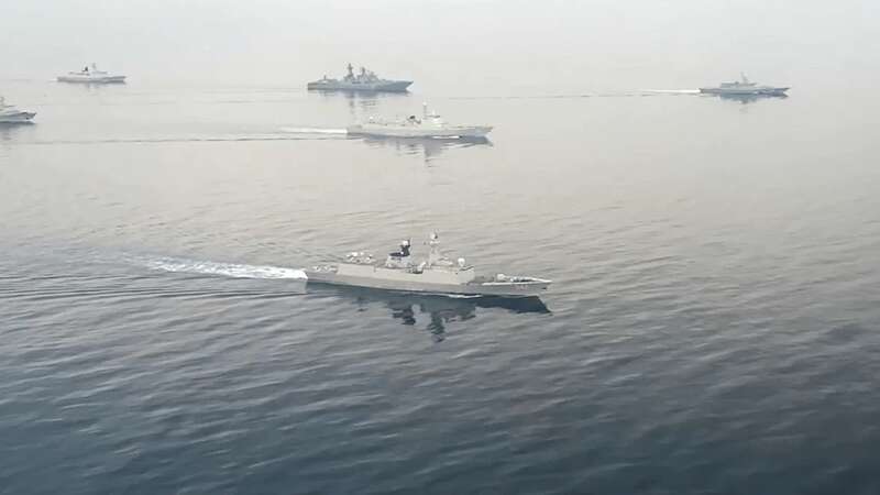 中国海军和俄罗斯海军在太平洋进行了一场大规模的联合军事演习