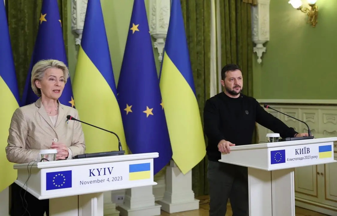 泽连斯基11月4日在基辅同欧盟委员会主席冯德莱恩举行了会晤，双方还召开了联合记者会 ...