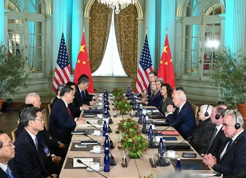 11月15日，中美双方进行会谈