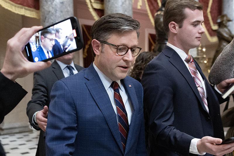 美国参议员们于4日就移民和援助乌克兰问题达成协议