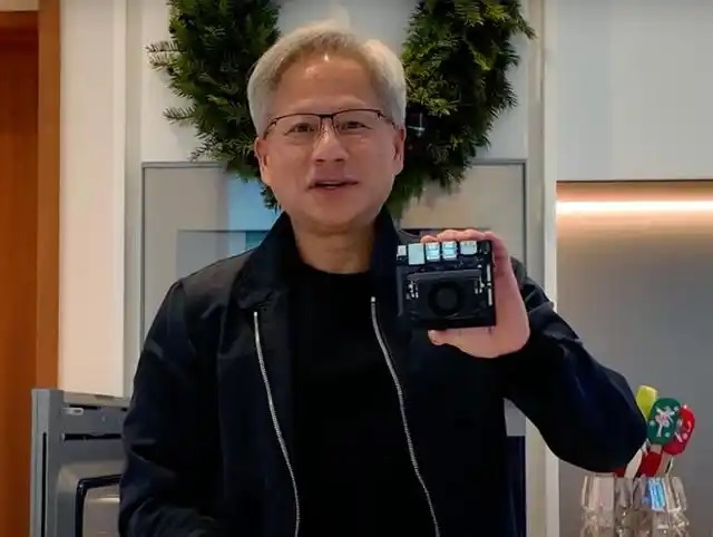 英伟达推249美元AI超级电脑
