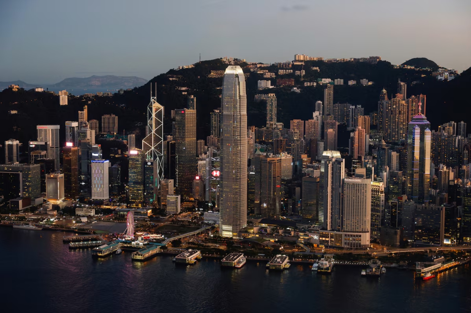 香港超越瑞士，成为全球最大的跨境财富中心